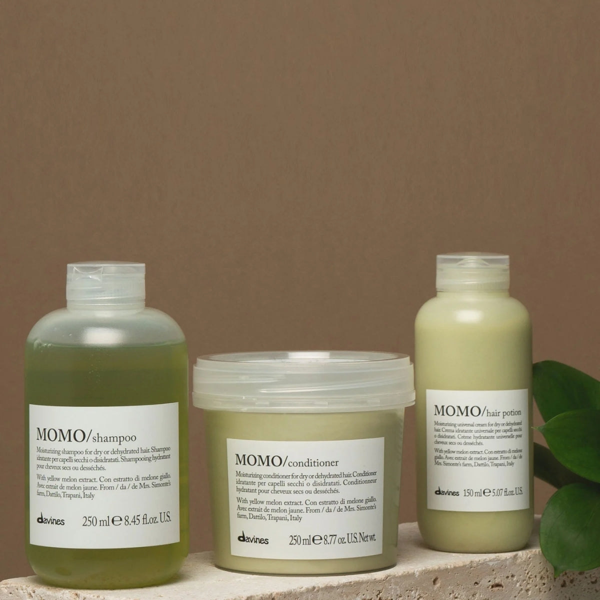 Crema De Peinar Hidratadora Essential Momo Davines