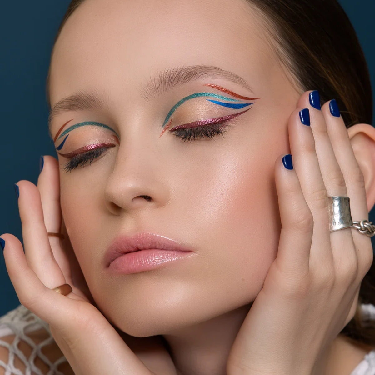 Delineador Líquido Ojos Metalico Andreia