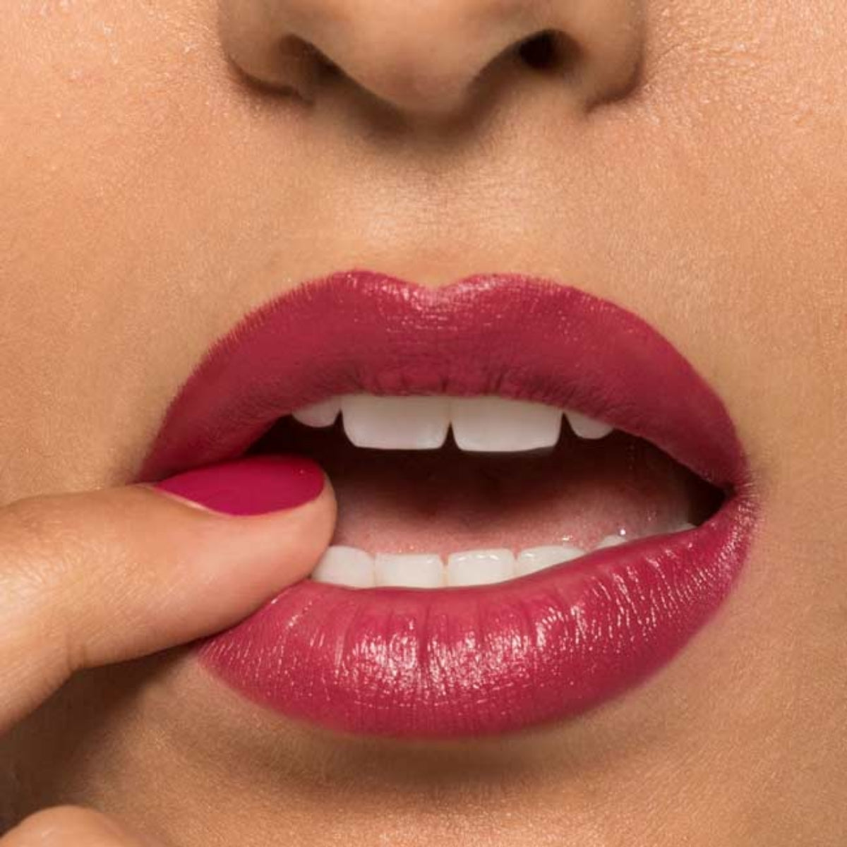 Labial Larga Duración Matte Nee