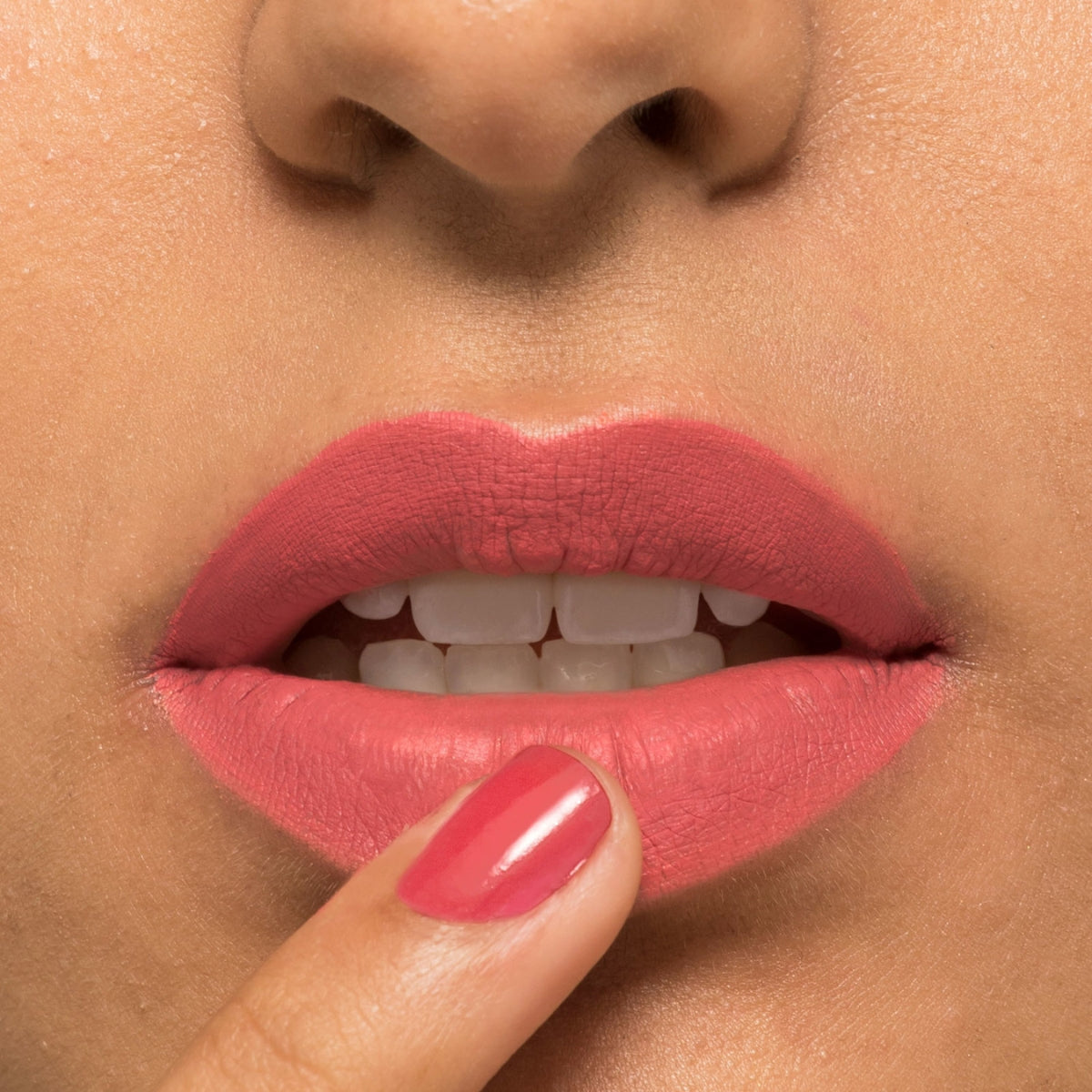 Labial Líquido Matte Fluid Nee