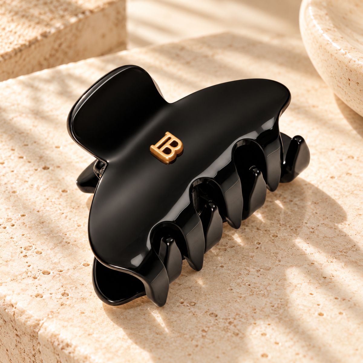Pinche S Black Logo 18K Balmain