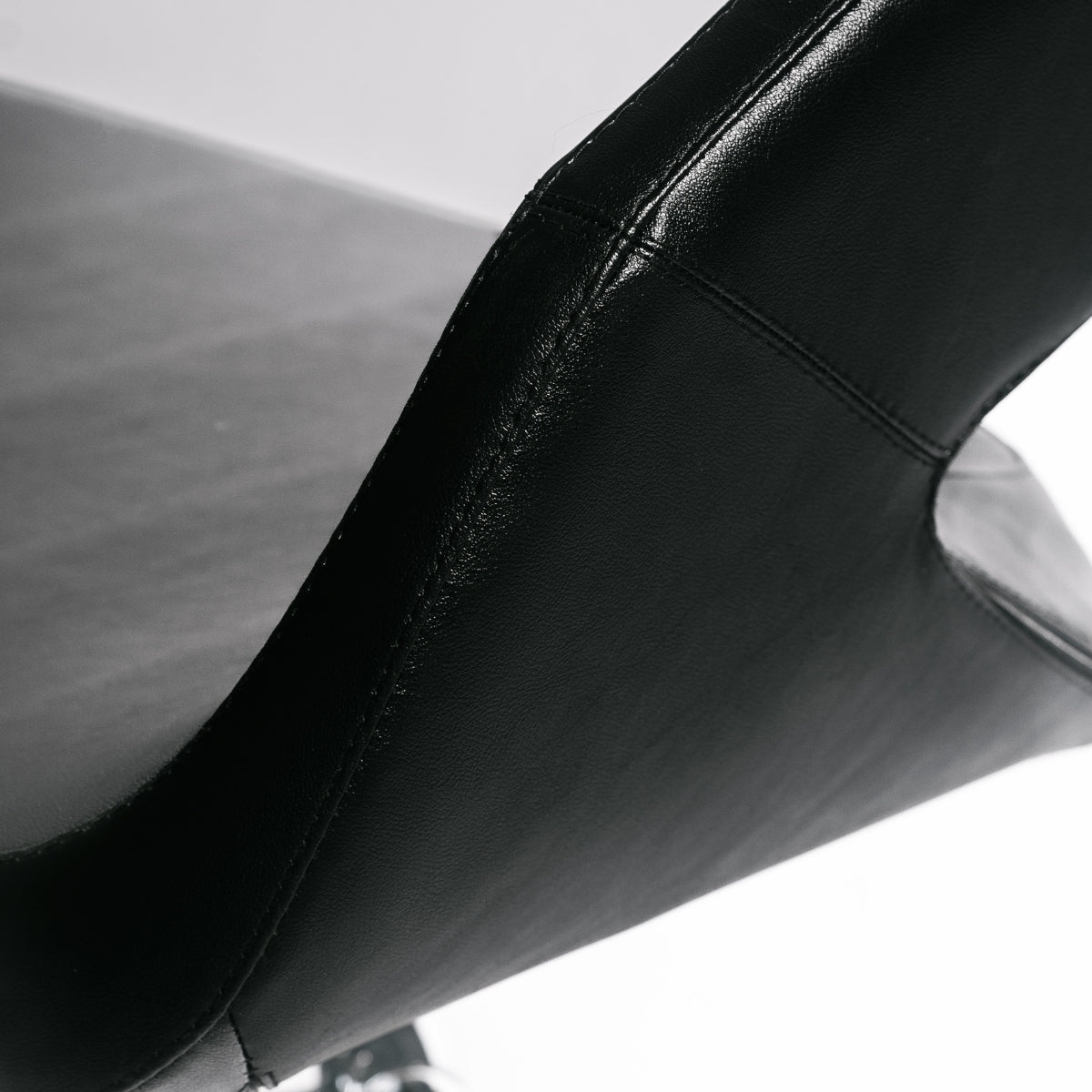Sillon Caruso Negro Base Star Maletti