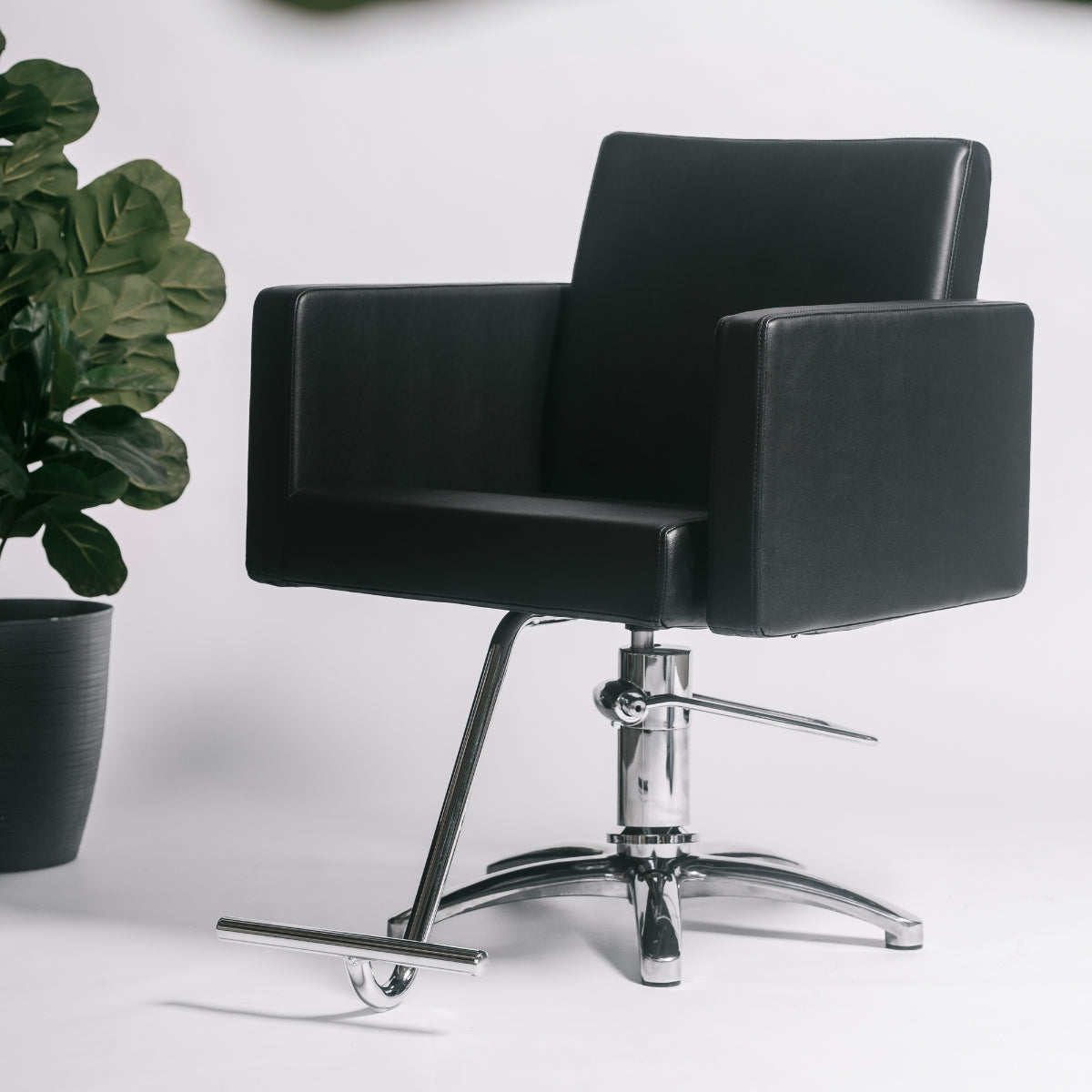 Sillon Rialto Negro Base Star Maletti