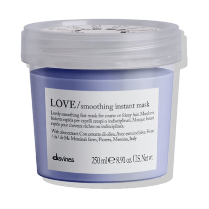 Máscara Anti Frizz Essential Love Smoothing Davines