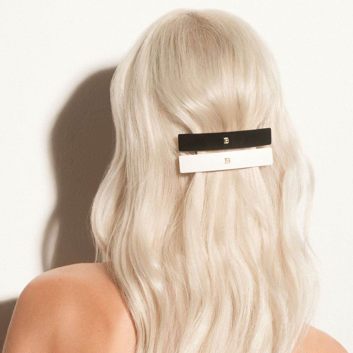 Barrette Black M Logo 18K Balmain