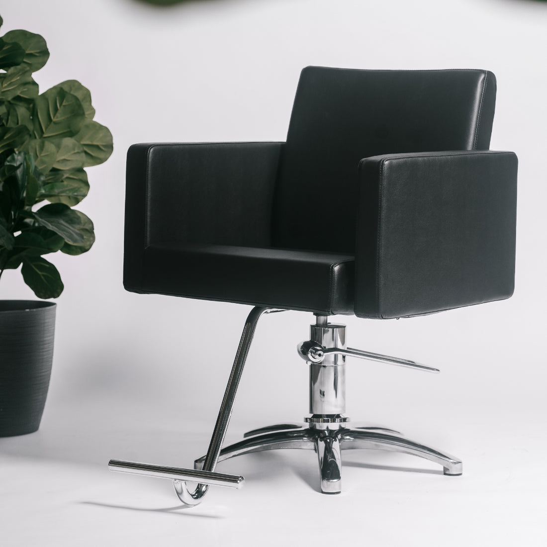 Sillon Rialto Negro Base Star Maletti